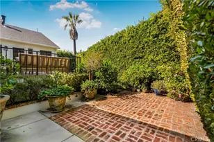 10455 Lindbrook Dr, Los Angeles, CA 90024 - Photo 39