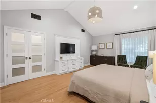 10455 Lindbrook Dr, Los Angeles, CA 90024 - Photo 23