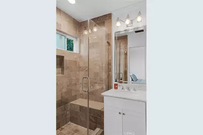 10455 Lindbrook Drive, Los Angeles, CA 90024 - Photo 33