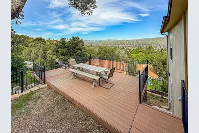 1059 Alta Vista, Simi Valley, CA 93063 - Photo 31