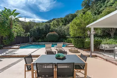 3831 Saint Johnswood Drive, Woodland Hills, CA 91364 - Photo 25