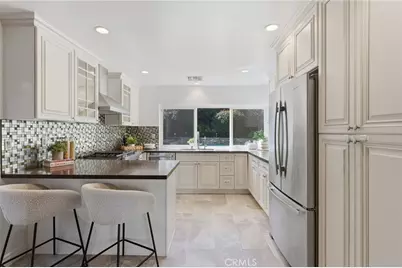 3831 Saint Johnswood Drive, Woodland Hills, CA 91364 - Photo 11
