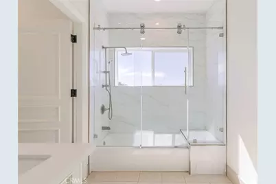 1598 Long Beach #401, Long Beach, CA 90813 - Photo 13