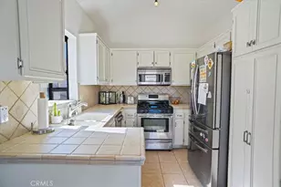 18107 Erik Ct, Canyon Country, CA 91387 - Photo 5