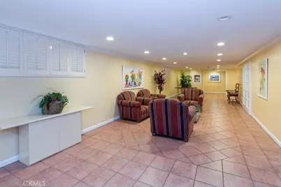 5339 Lindley Unit 207, Tarzana, CA 91356 - Photo 3