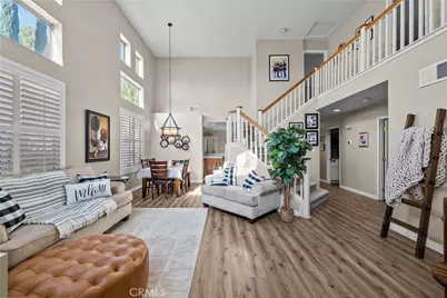 27687 Ron Ridge, Saugus, CA 91350 - Photo 3