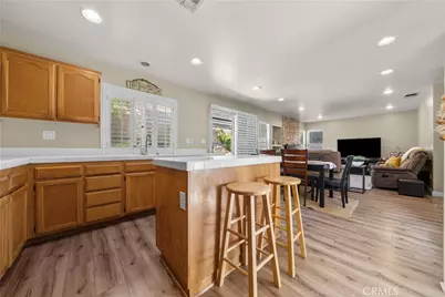 27687 Ron Ridge, Saugus, CA 91350 - Photo 7