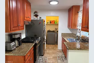 17131 Roscoe #10, Northridge, CA 91325 - Photo 11