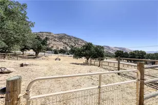 25904 Bear Valley, Tehachapi, CA 93561 - Photo 55