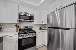 18114 Erik Ct, Canyon Country, CA 91387 - Photo 3