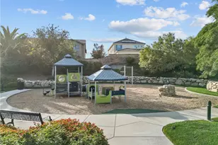 22385 Copper Mountain Ct, Saugus, CA 91350 - Photo 71