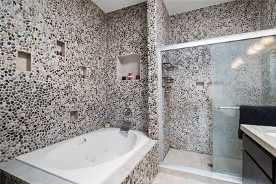 5010 Cahuenga Boulevard #107, North Hollywood, CA 91601 - Photo 29