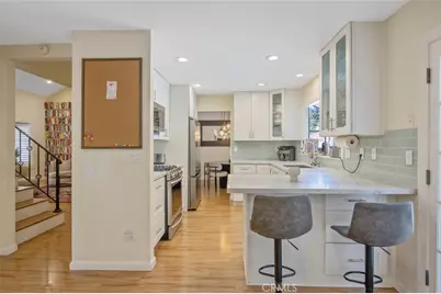 21961 Peppercorn, Saugus, CA 91350 - Photo 17