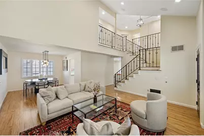 21961 Peppercorn, Saugus, CA 91350 - Photo 5