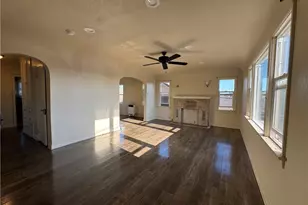 5116 S Budlong Ave, Los Angeles, CA 90037 - Photo 3