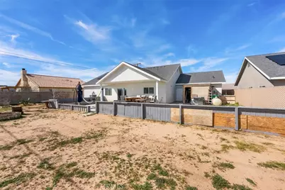 10588 Peach Avenue, California City, CA 93505 - Photo 47