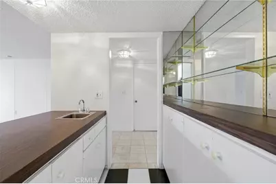 5330 Lindley Avenue #305, Encino, CA 91316 - Photo 17