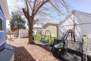 2330 E Ave J8, Lancaster, CA 93535 - Photo 21