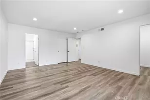 9000 Vanalden, Northridge, CA 91324 - Photo 27