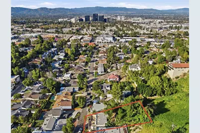 5244 Baza, Woodland Hills, CA 91364 - Photo 37