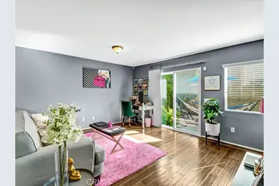 6840 De Celis #31, Lake Balboa, CA 91406 - Photo 5