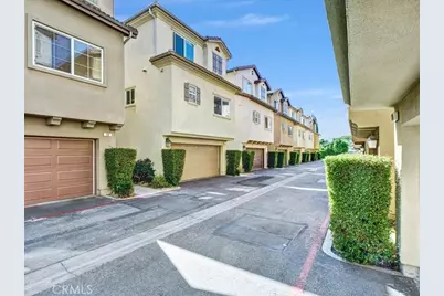 6840 De Celis, Lake Balboa, CA 91406 - Photo 1