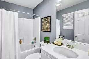 6840 De Celis, Lake Balboa, CA 91406 - Photo 13