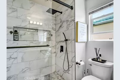 6840 De Celis, Lake Balboa, CA 91406 - Photo 23