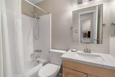 18319 Collins #7, Tarzana, CA 91356 - Photo 11