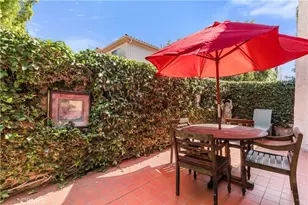 18319 Collins, Tarzana, CA 91356 - Photo 21