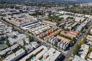 18319 Collins, Tarzana, CA 91356 - Photo 19