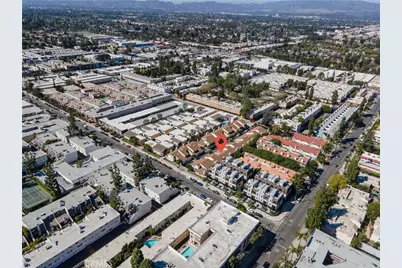 18319 Collins #7, Tarzana, CA 91356 - Photo 23