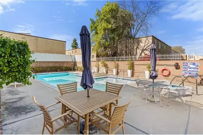 18319 Collins, Tarzana, CA 91356 - Photo 21