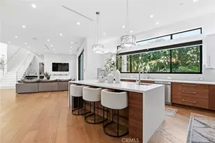 17917 Valley Vista Blvd, Encino, CA 91316 - Photo 13