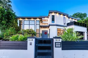 17917 Valley Vista Blvd, Encino, CA 91316 - Photo 3