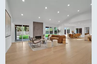 24100 Philiprimm Street, Woodland Hills, CA 91367 - Photo 5