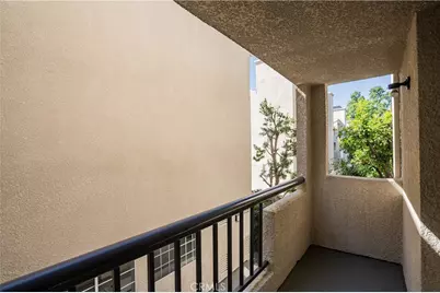 5535 Canoga Avenue #218, Woodland Hills, CA 91367 - Photo 13