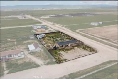 28105 Clydesdale, Taft, CA 93268 - Photo 1