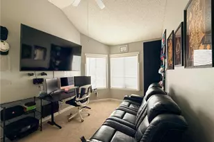 23921 Del Monte, Valencia, CA 91355 - Photo 15