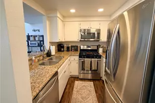 23921 Del Monte, Valencia, CA 91355 - Photo 9