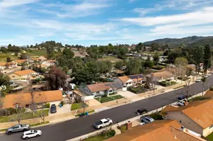 1059 Rambling, Simi Valley, CA 93065 - Photo 45