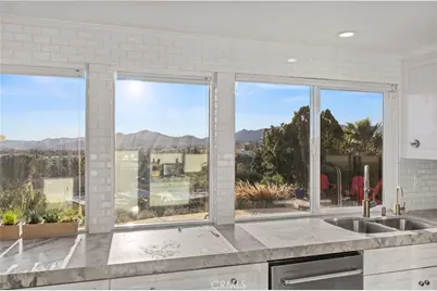 19519 Quail Creek Place, Porter Ranch, CA 91326 - Photo 11
