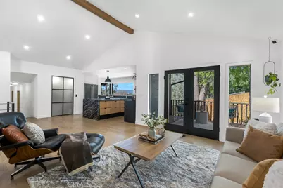 5200 Don Pio, Woodland Hills, CA 91364 - Photo 3