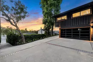 5200 Don Pio, Woodland Hills, CA 91364 - Photo 27