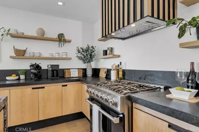 5200 Don Pio, Woodland Hills, CA 91364 - Photo 21