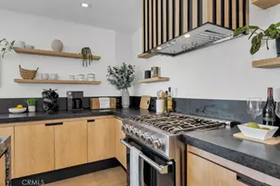 5200 Don Pio, Woodland Hills, CA 91364 - Photo 21