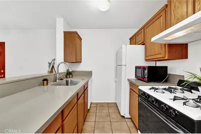 18645 Hatteras Street #184, Tarzana, CA 91356 - Photo 11