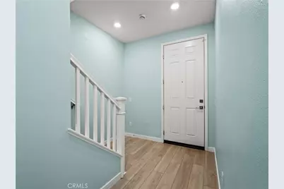 27148 Valley Oak Place, Valencia, CA 91381 - Photo 5