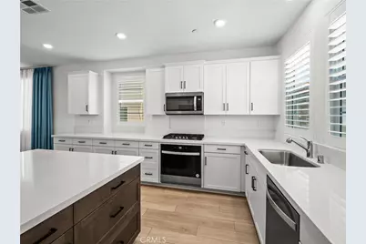 27148 Valley Oak Place, Valencia, CA 91381 - Photo 17