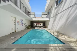 7304 Balboa, Lake Balboa, CA 91406 - Photo 27